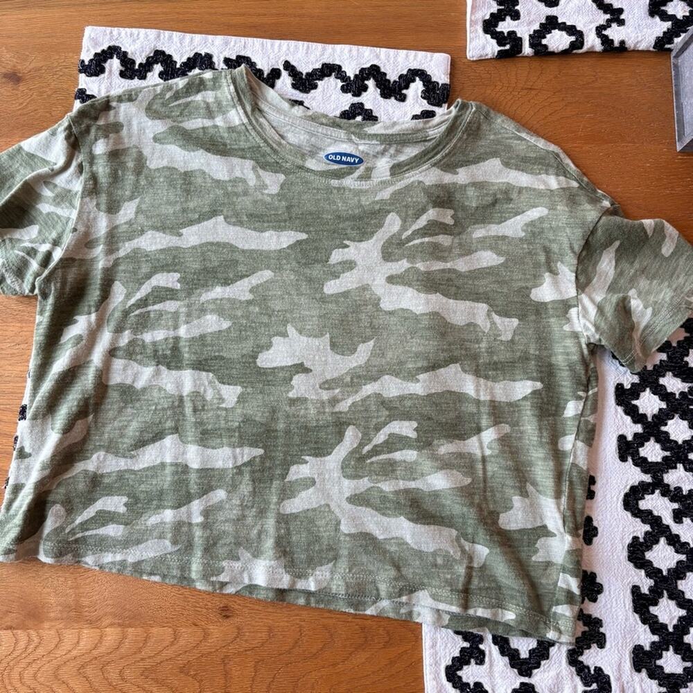 Old Navy Camo Camouflage Crop Tee Womens size XS